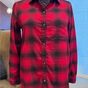 American Eagle women’s Ahh-mazingly Soft flannel shirt